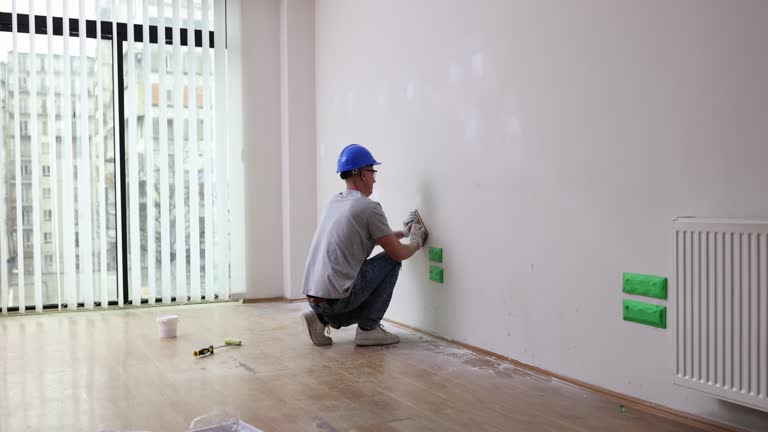 Wallpaper Removal and Painting in Tavares, FL